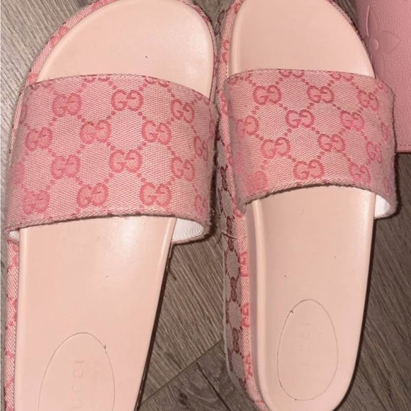 Gucci Blush Pink Angelina GG Monogram Platform Sandals. - Picture 1 of 2